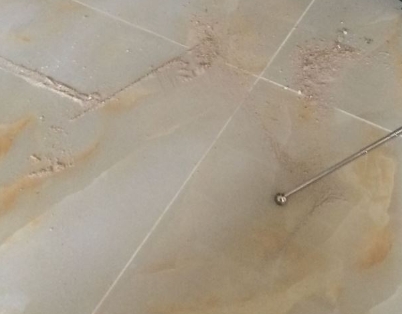固始瓷砖空鼓维修公司分享粘合剂选择不当在瓷砖铺贴过程中可能导致以下问题